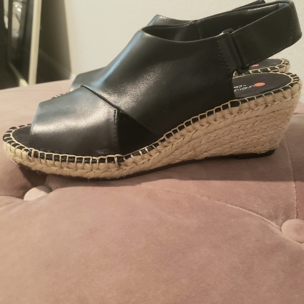 Clarks size 6